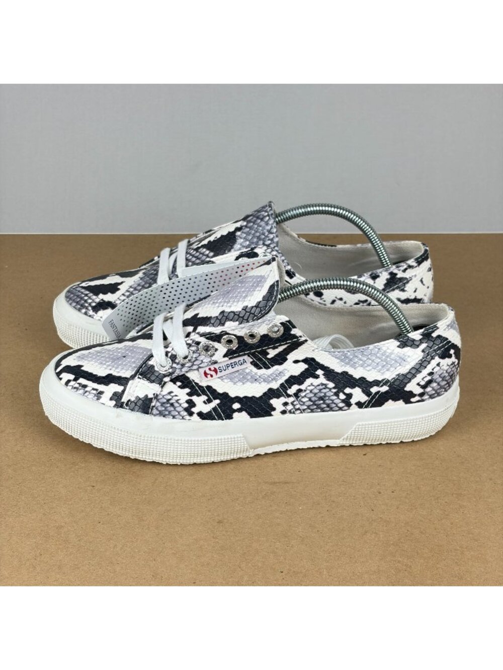 Superga Fantasia Synthetic Snake Casual Sneakers Womens 8.5 White Black Low Top
